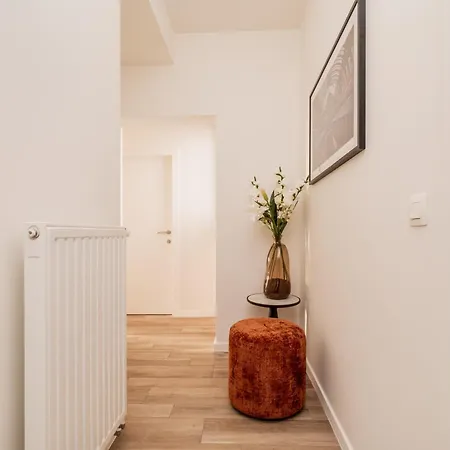 Heritage Apartment *