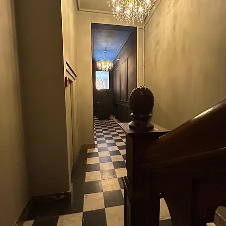 Heritage Apartment *